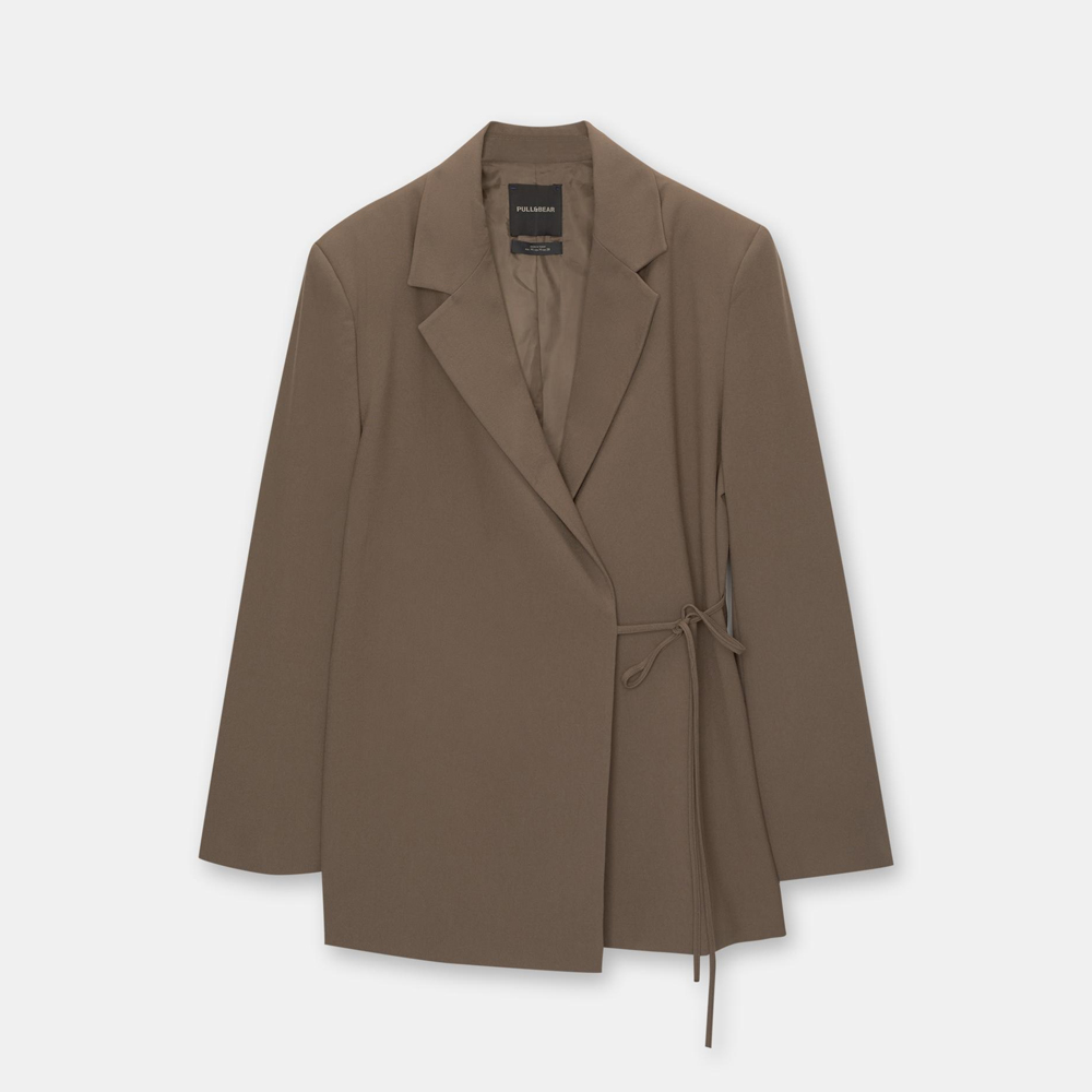Oversize blazer with side tie